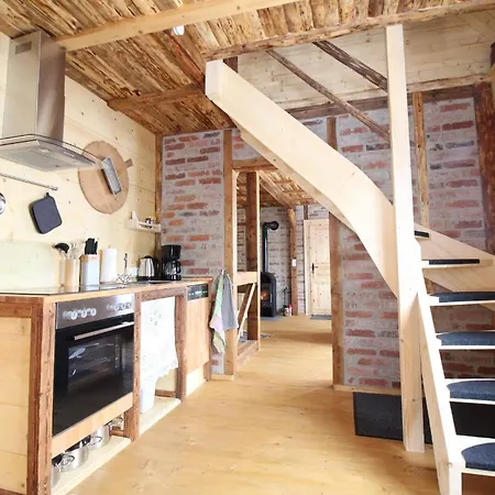 Holiday home Ferienhaushaelfte Goesselberg Im Anno Dazumal, Zu Grossmutters Zeiten, Linke Seite Klingenthal